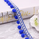 "Fita de Renda com Pompons – Toque Sofisticado para Seus Projetos!"