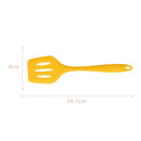 Conjunto de utensílios de cozinha se silicone.