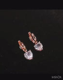 BRINCO New Fashion  HEART LOVE . PEDRA DE ZIRCONE  UM LUXO DE SEMI JOIA.